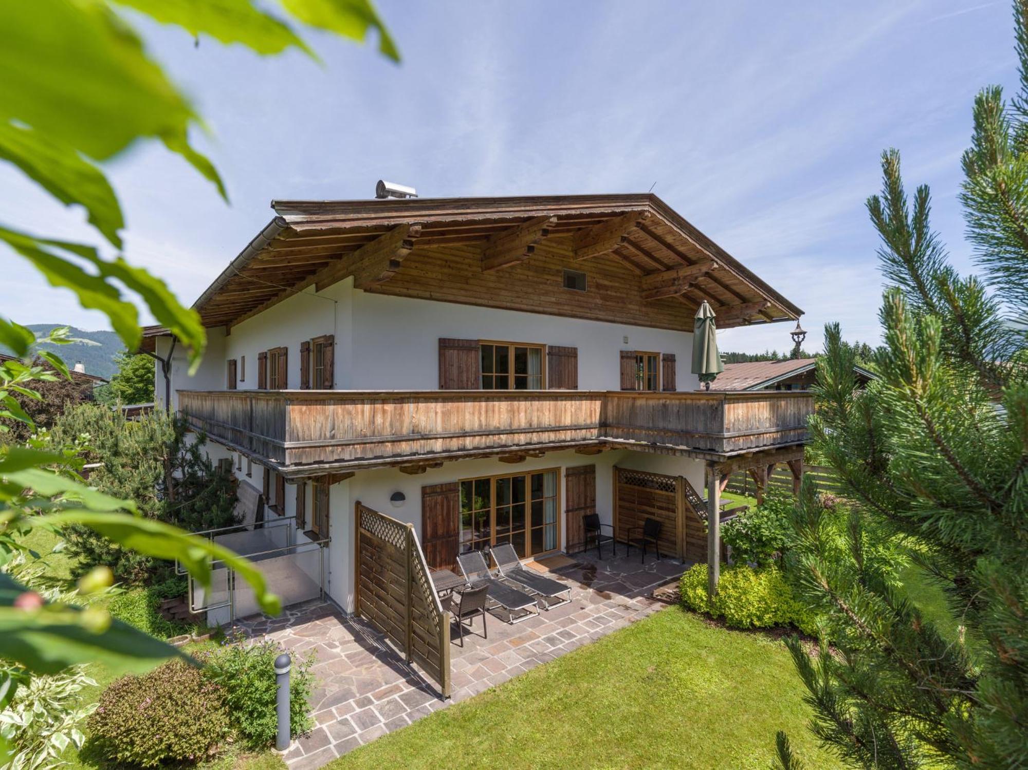 Landhaus Kitzhorn Appartement Hahnenkamm - By Nv-Appartements Kitzbühel Eksteriør bilde